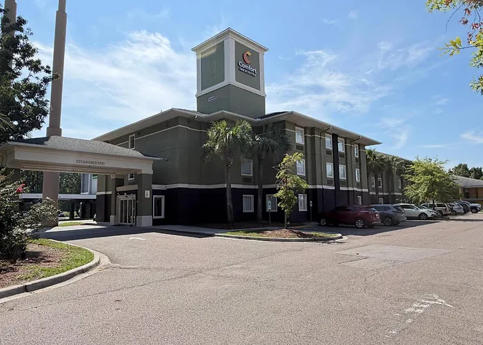 Comfort Inn & Suites Charleston Airport Convention Center